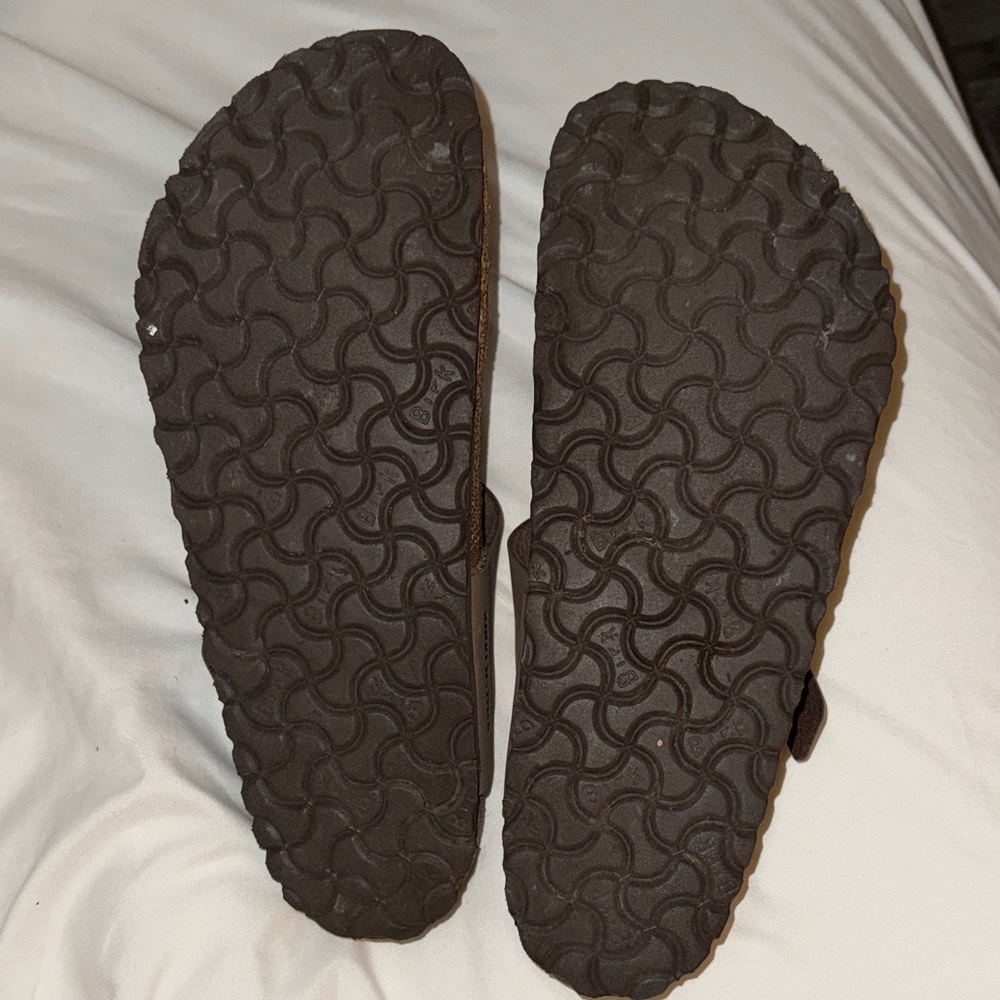 Women’s Birkenstocks - Picture 4 of 8